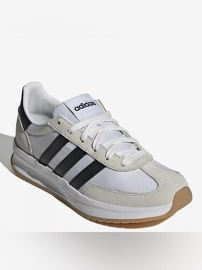 Adidas Run 70’s 2.0 Women’s Sneakers Size 8 NWT